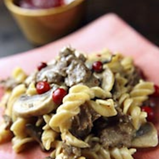 Puolukkainen poropasta