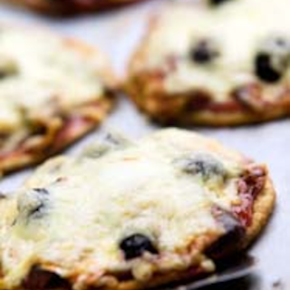 Sardiinipizzat rieskoista
