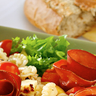 Leipäjuustoa ja savuhärkää pastapedillä