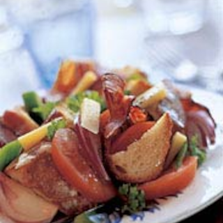 Alkukesän ruokaisa bruschettalautanen