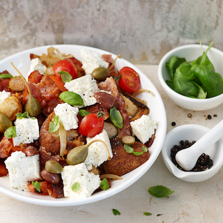 Panzanella eli leipäsalaatti