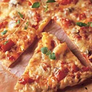 Paprika-anjovispizza