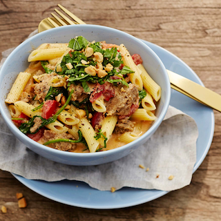 Aasialainen nyhtökaurapasta
