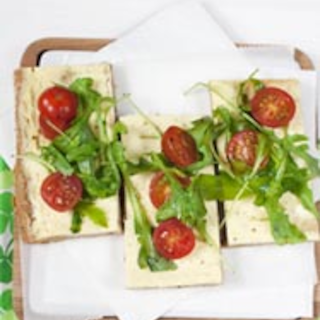 Rucola-tomaattipiirakka