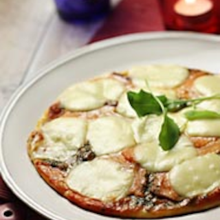 Kylmäsavulohipizza