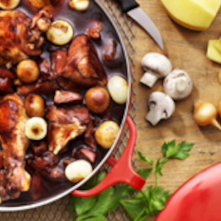 Coq au vin - kukkoa viinissä