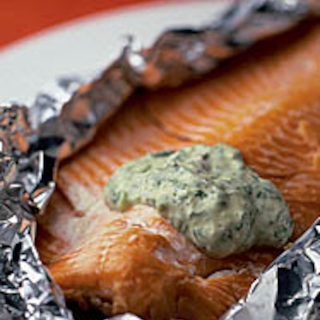 Grillilohi ja yrttimajoneesi