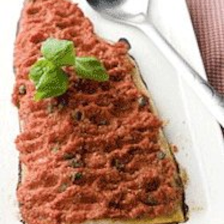 Tomaatti-kaprislohi