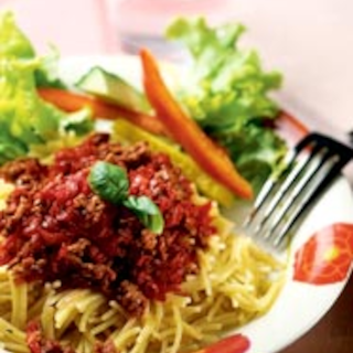 Punainen spagettikastike