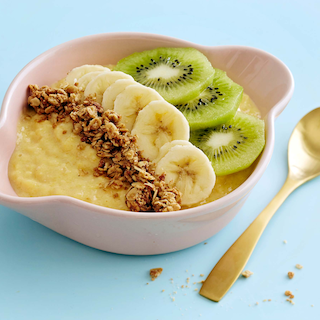 Mango-banaanismoothiekulho