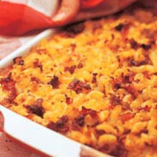 Lihaisa makaroonilaatikko