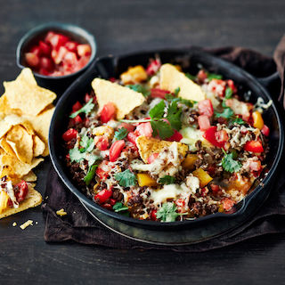 Queso fundido eli sulatettu juustonachos