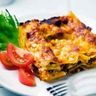 Juustoinen lasagne