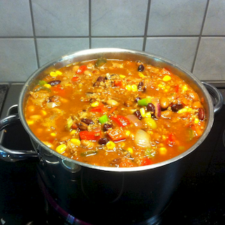 Peliviikonlopun Mökki-Chili
