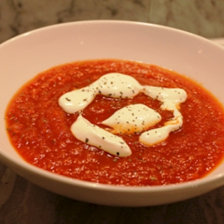 Omenainen tomaattikeitto
